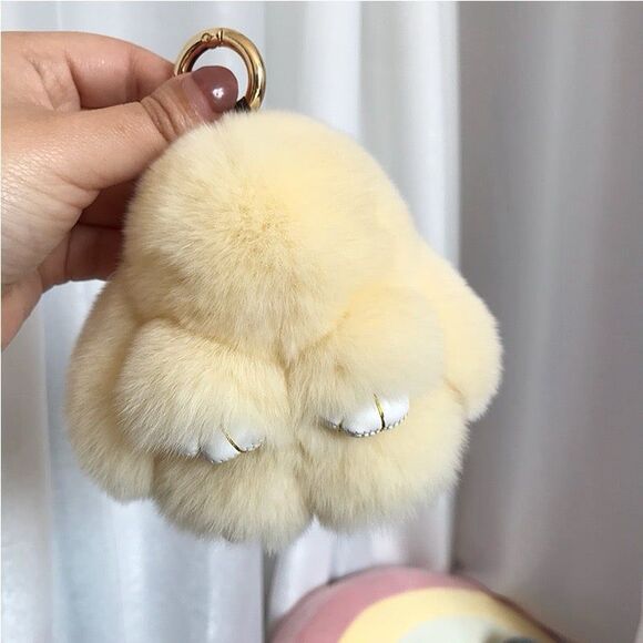 Real Rabbit hair pompom keychain - KC032 Ivory - Picture 1 of 5